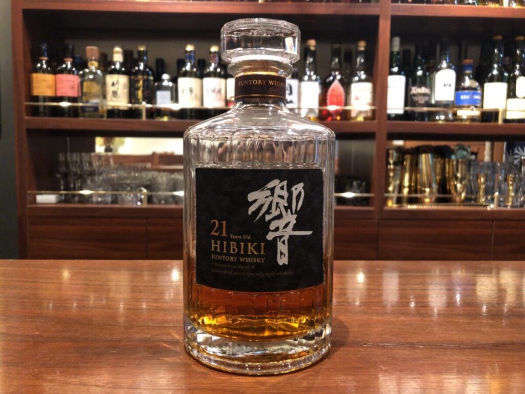 レビュー】響21年 - 特徴や定価、どんな味?どこで買える?